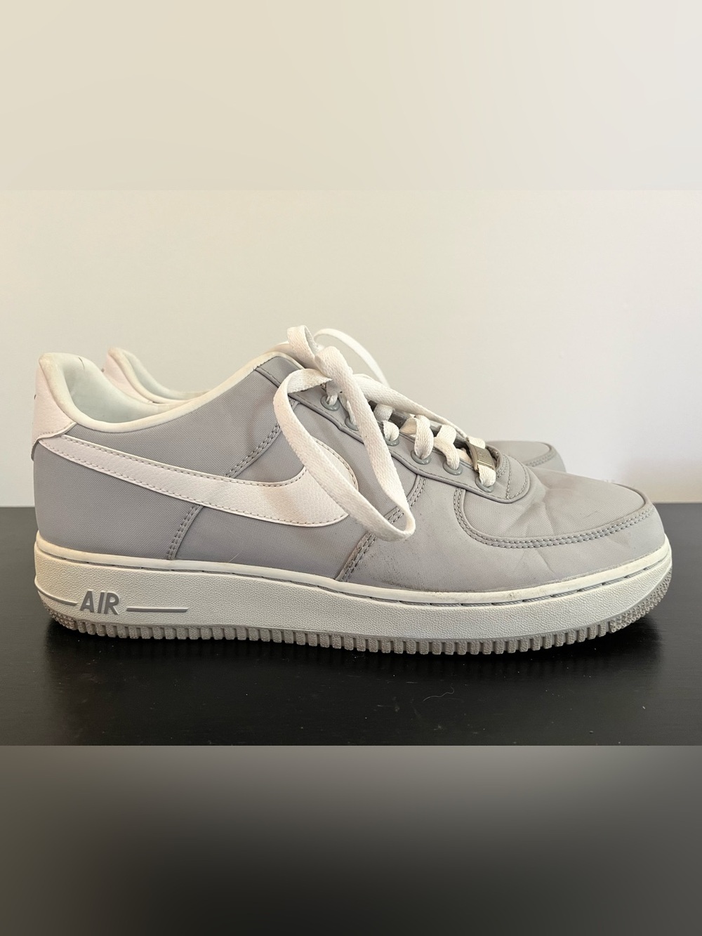 Nike Air Force 1 Low Gray/White Sneakers Men’s Size 10 – Good Used Condition